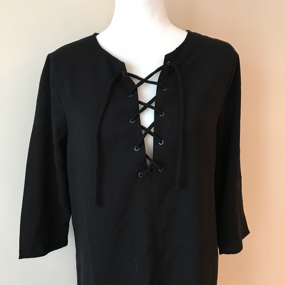 Black A&F lace up shift dress - Picture 2 of 6